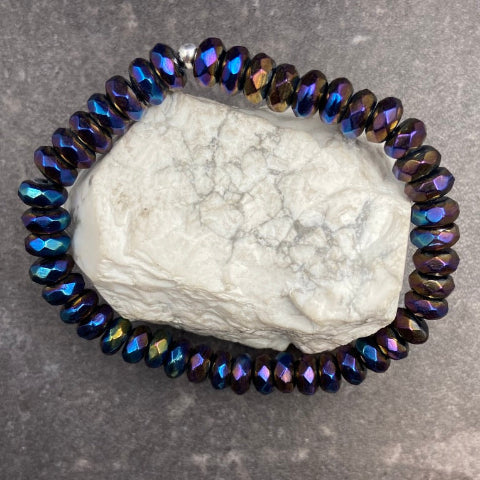 Aura Treated Purple Onyx Crystal Stretch Bracelet