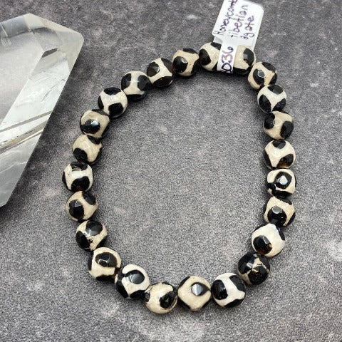 Honeycomb Tibetan Agate Crystal Bracelet