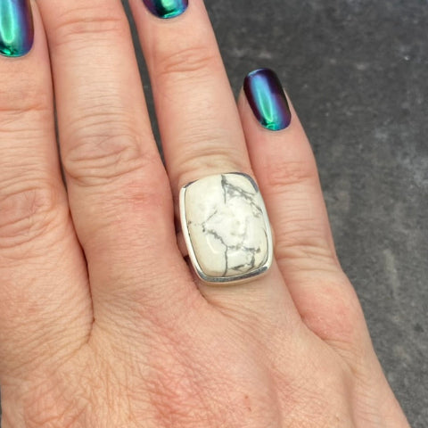 Howlite Ring