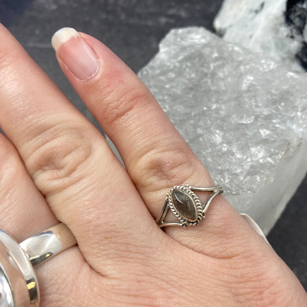 Labradorite Marquee Ring
