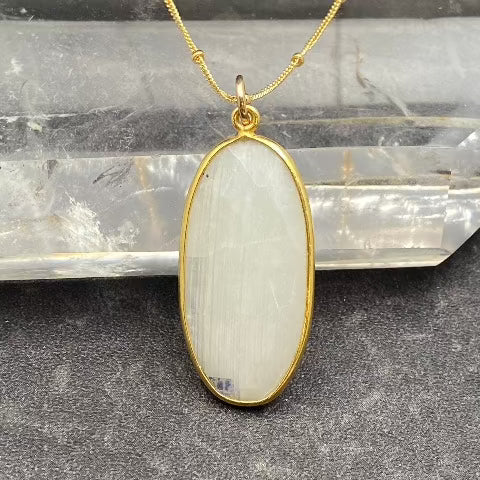 Gold Rainbow Moonstone Oval Necklace