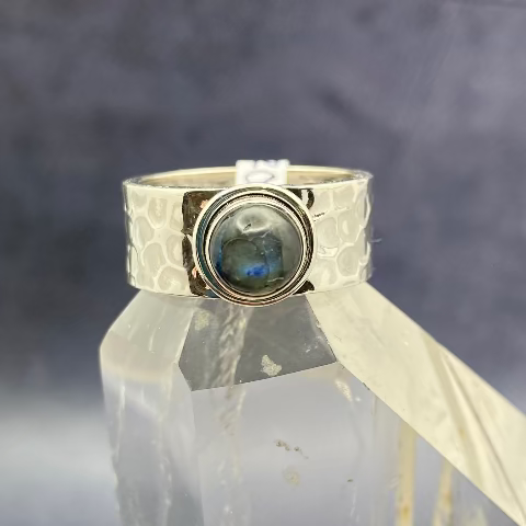 Hammered Ring with Gemstone