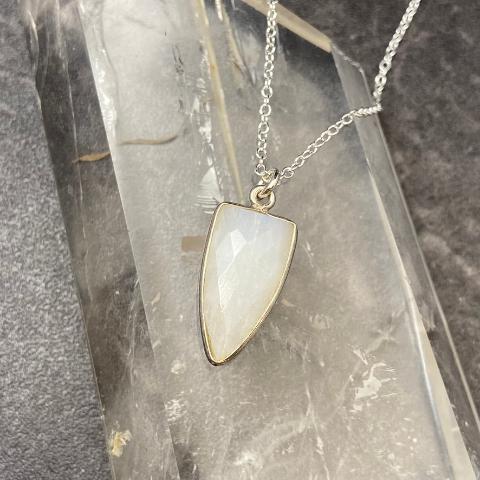 Rainbow Moonstone Neclace