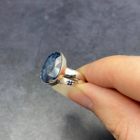 ✨NEW✨ Blue Kyanite Ring