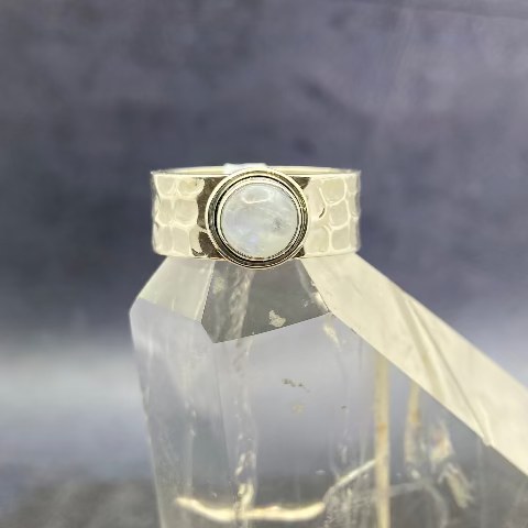 Hammered Ring with Gemstone