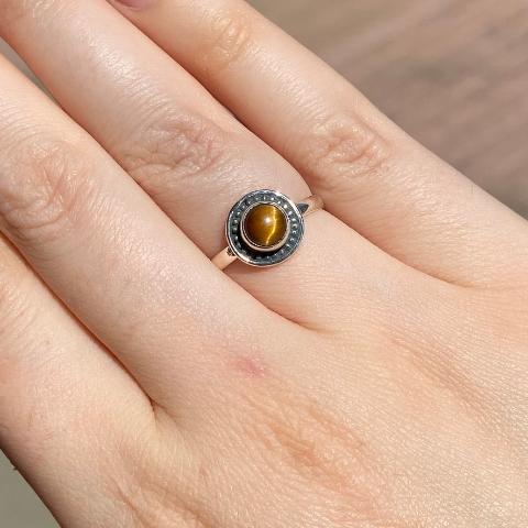 Dainty Tigers Eye Ring