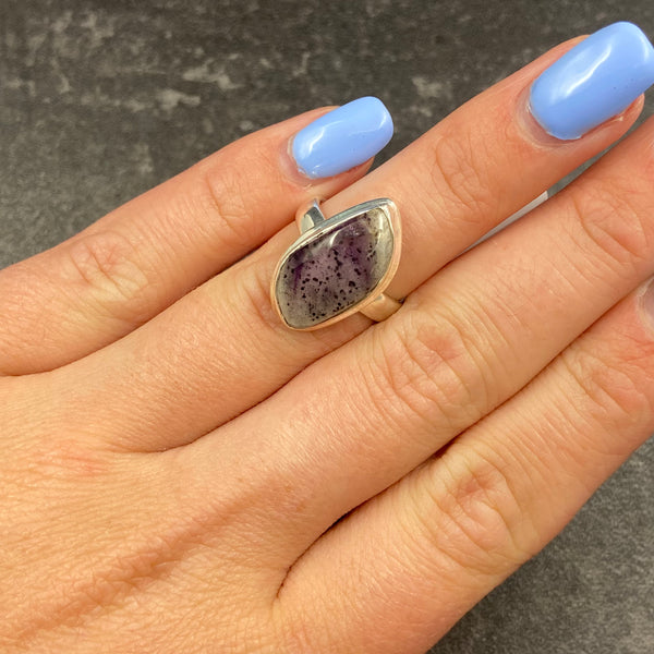 Amethyst Wave Ring