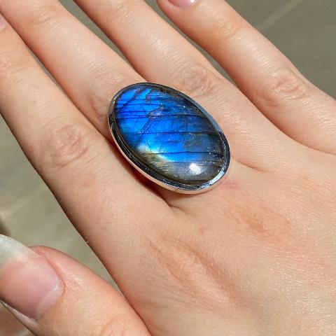 Oval Labradorite Ring