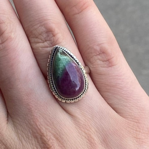 ✨NEW✨ Ruby + Zoisite Ring
