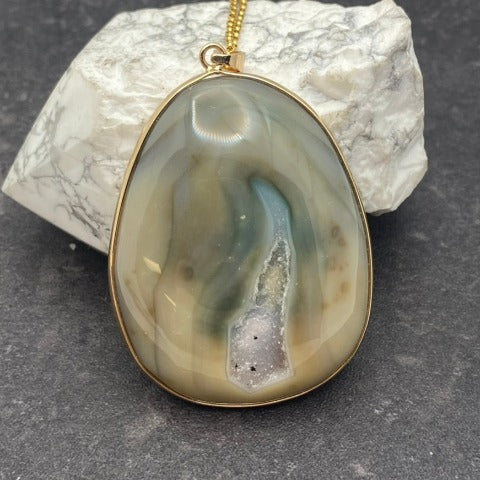Large Agate Pendent Necklace