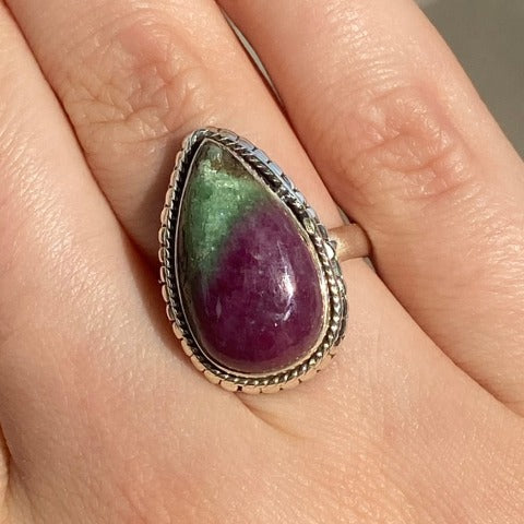 ✨NEW✨ Ruby + Zoisite Ring