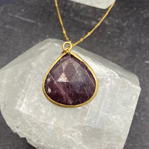 Chocolate Sapphire Necklace