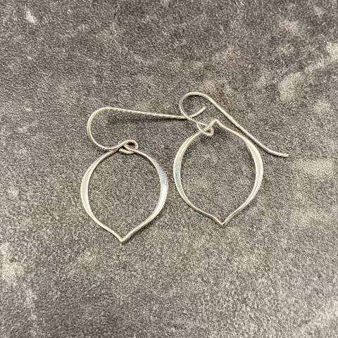 Silver Arabesque Earrings