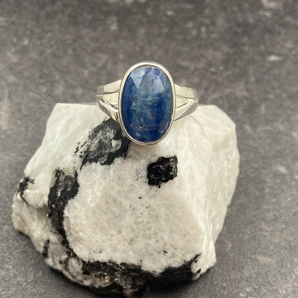 Blue Kyanite Rings