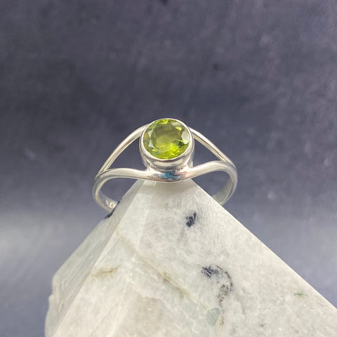 Peridot Split Band Ring