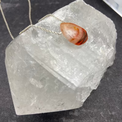 Dainty Carnelian Necklace
