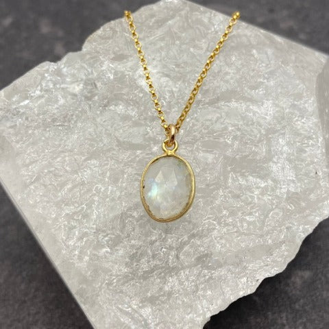 *NEW!* Dainty Rainbow Moonstone Oval Necklace